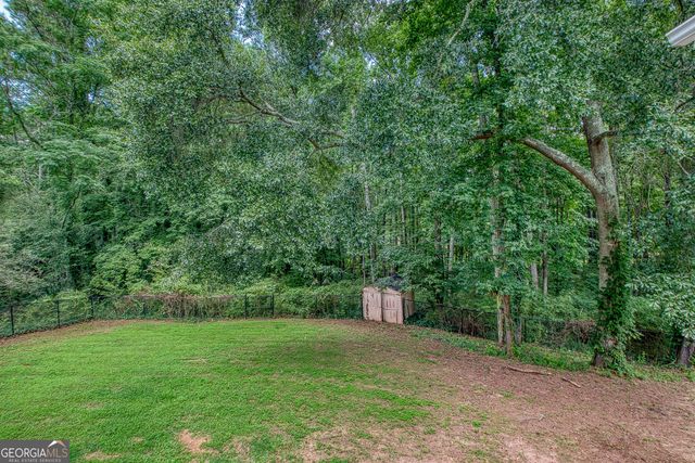 28 Pecan Lake Court, Sharpsburg, GA 30277