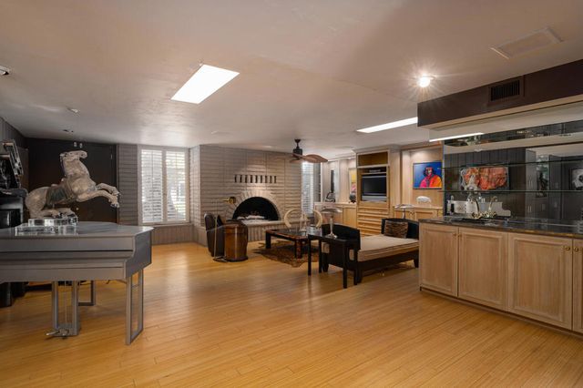 209 Desert Lakes Drive, Palm Springs, CA 92264