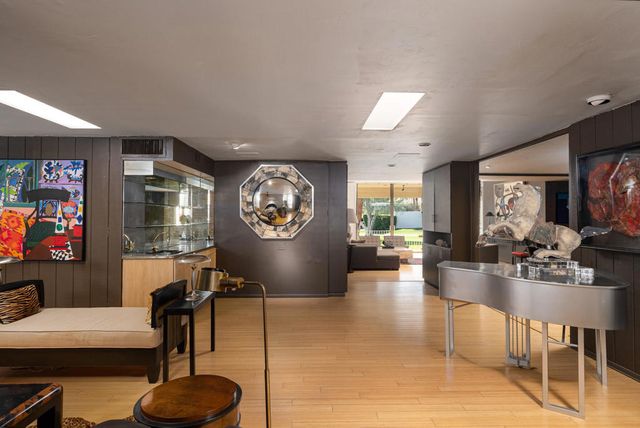 209 Desert Lakes Drive, Palm Springs, CA 92264