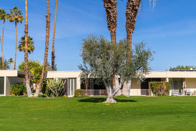 209 Desert Lakes Drive, Palm Springs, CA 92264