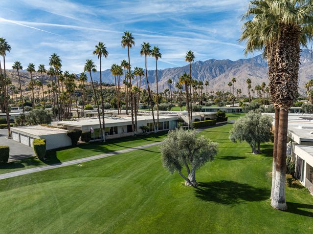 209 Desert Lakes Drive, Palm Springs, CA 92264