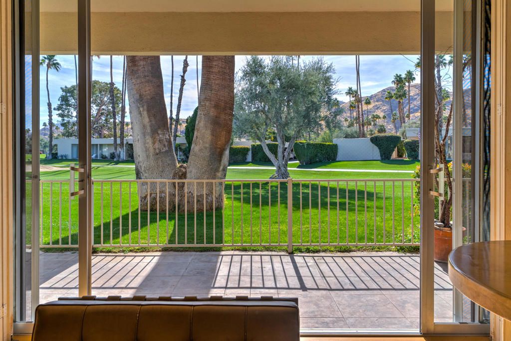 209 Desert Lakes Drive, Palm Springs, CA 92264