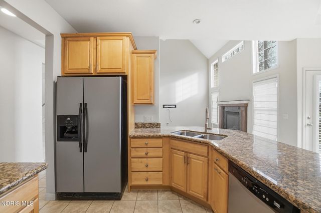 8828 Cedar Bend Road, Sylvania, OH 43560