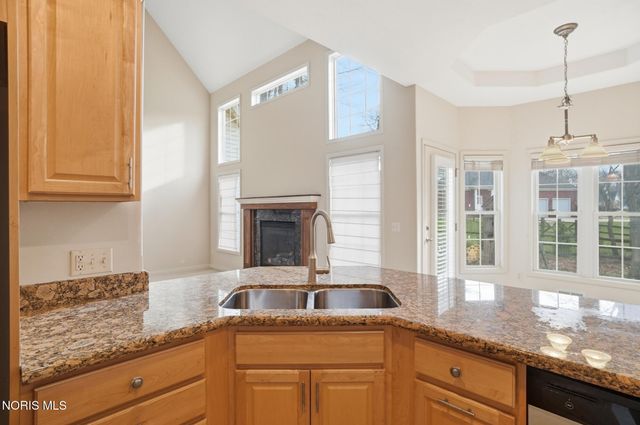 8828 Cedar Bend Road, Sylvania, OH 43560