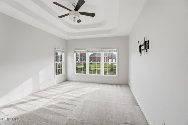 8828 Cedar Bend Road, Sylvania, OH 43560