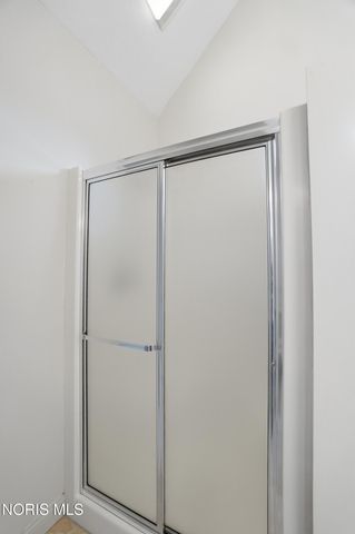 8828 Cedar Bend Road, Sylvania, OH 43560