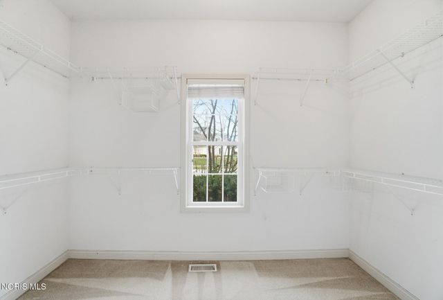 8828 Cedar Bend Road, Sylvania, OH 43560