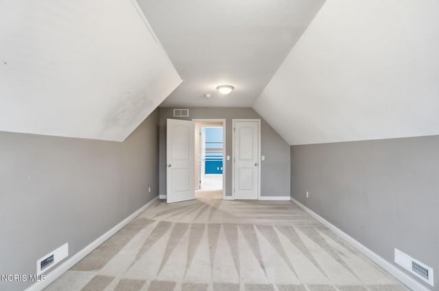 8828 Cedar Bend Road, Sylvania, OH 43560