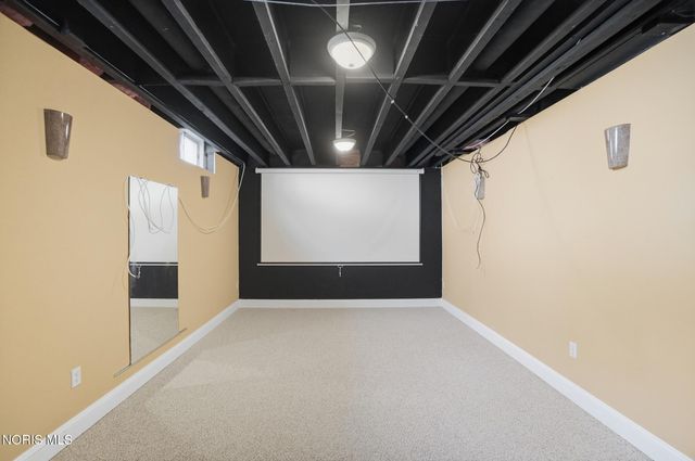 8828 Cedar Bend Road, Sylvania, OH 43560