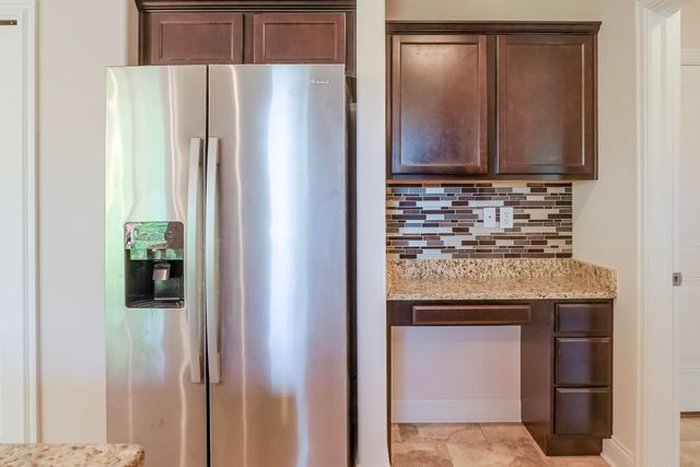 7490 E 103rd Avenue, Crown Point, IN 46307