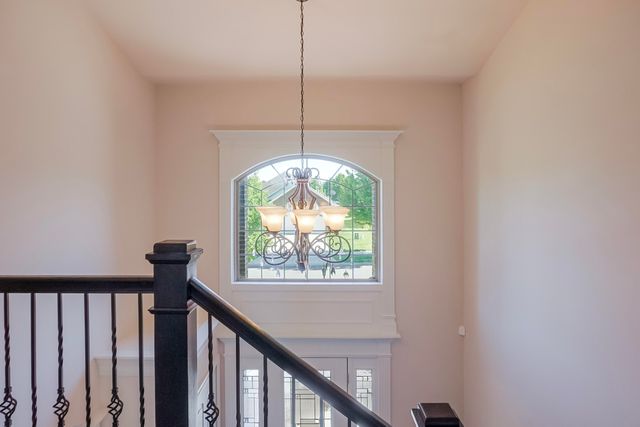 7490 E 103rd Avenue, Crown Point, IN 46307