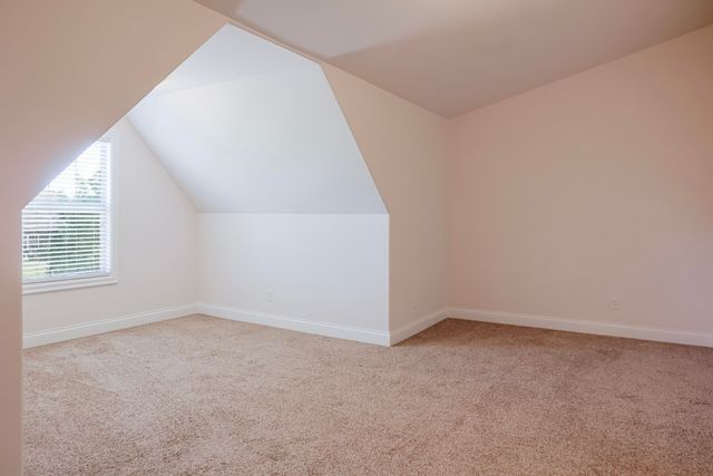 7490 E 103rd Avenue, Crown Point, IN 46307