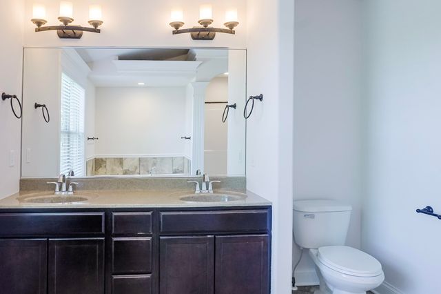 7490 E 103rd Avenue, Crown Point, IN 46307