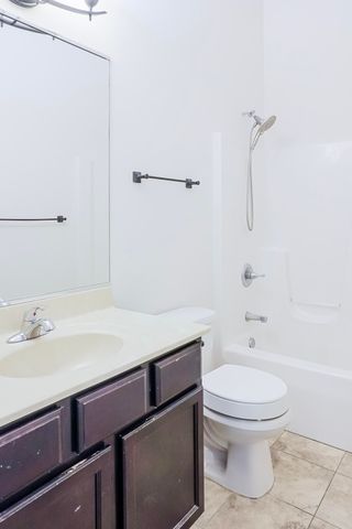 7490 E 103rd Avenue, Crown Point, IN 46307