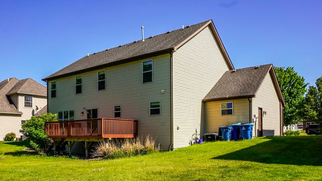 7490 E 103rd Avenue, Crown Point, IN 46307