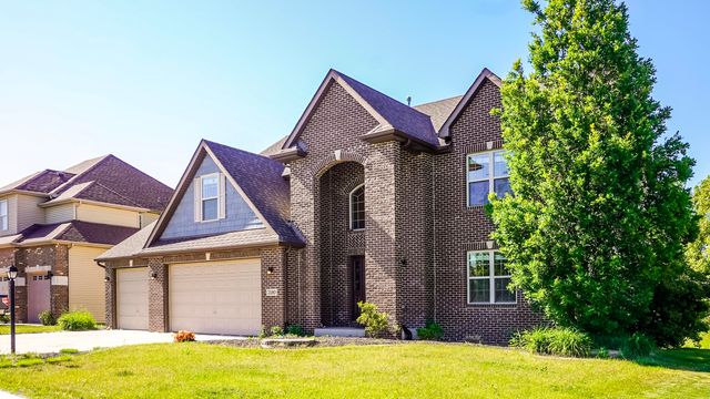 7490 E 103rd Avenue, Crown Point, IN 46307