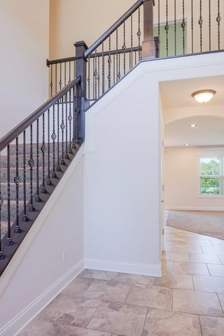 7490 E 103rd Avenue, Crown Point, IN 46307