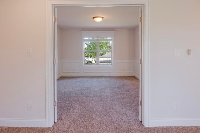 7490 E 103rd Avenue, Crown Point, IN 46307