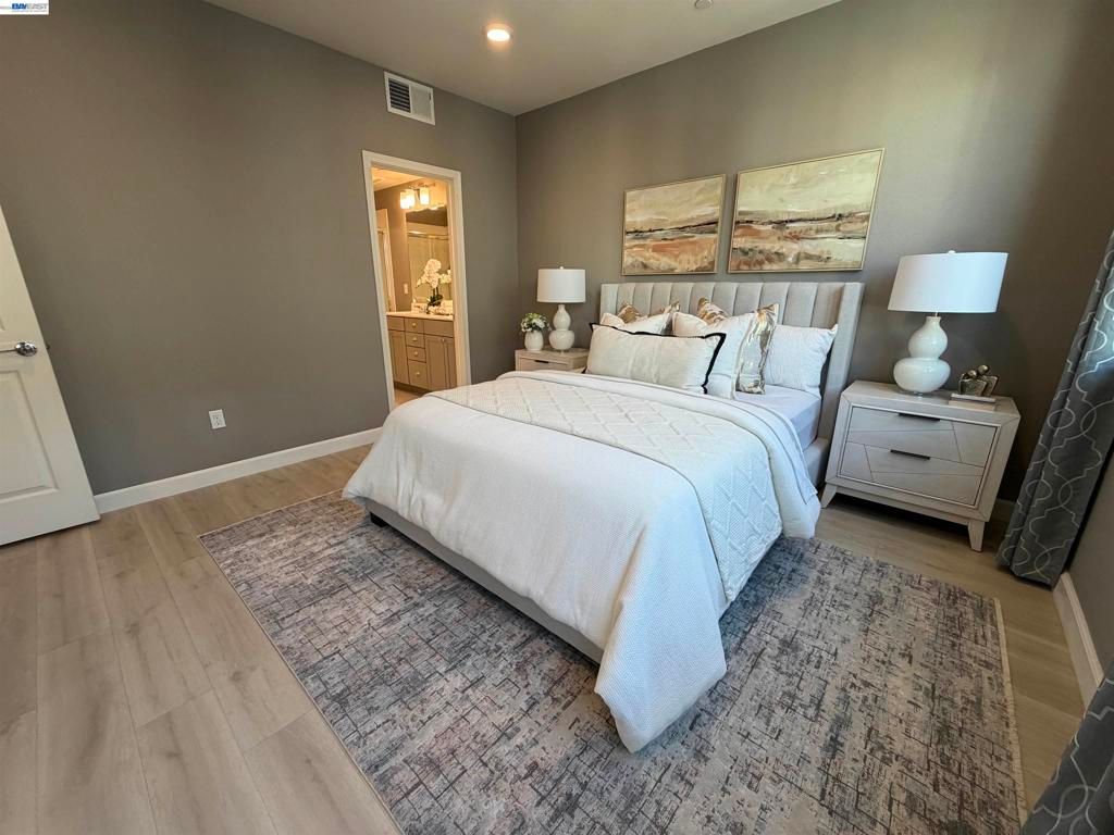 Image 10 of property listing at 558 Clover Cir, Milpitas, CA 95035