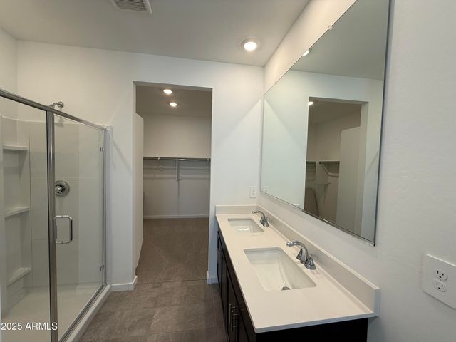 4235 W YOLANDA Lane, San Tan Valley, AZ 85144