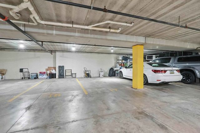 1237 Kimberly Road 1237, Bettendorf, IA 52722
