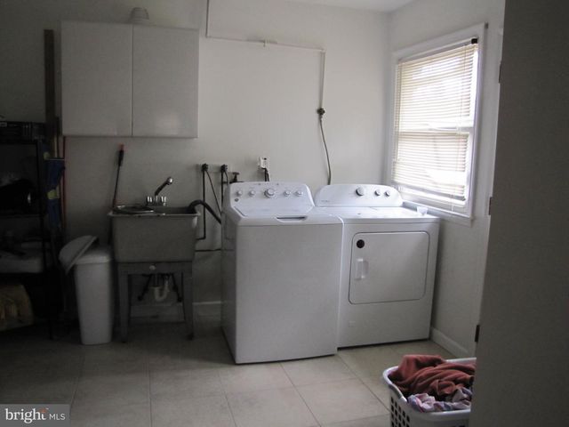 436 S SUFFOLK DR, Cherry Hill, NJ 08002