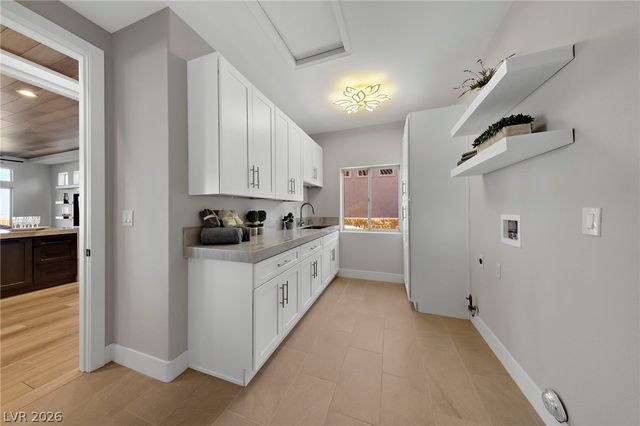 2548 Faiss Drive, Las Vegas, NV 89134