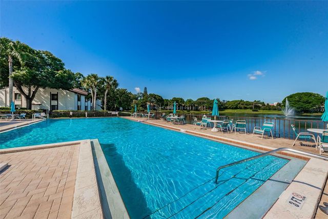 2575 PINE RIDGE WAY S E1, Palm Harbor, FL 34684