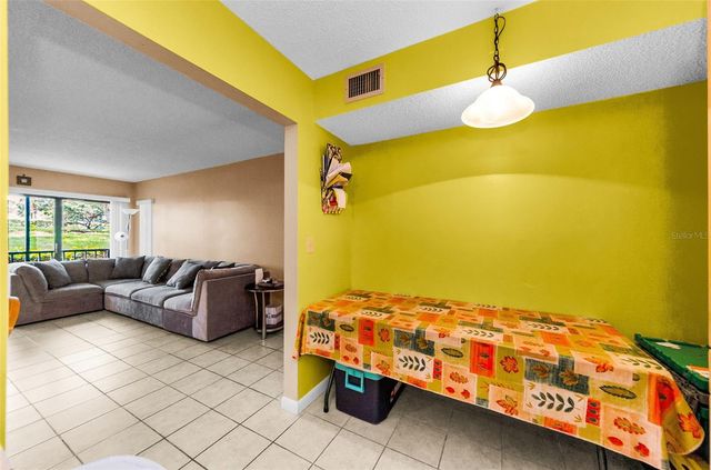 2575 PINE RIDGE WAY S E1, Palm Harbor, FL 34684