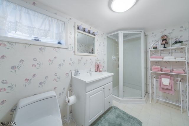 64 Tulip St, Summit City, NJ 07901