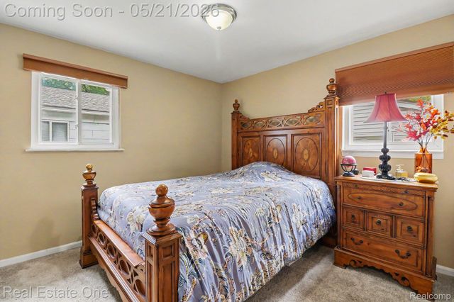 6305 Beech Daly Road, Taylor, MI 48180