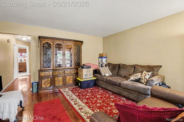 6305 Beech Daly Road, Taylor, MI 48180