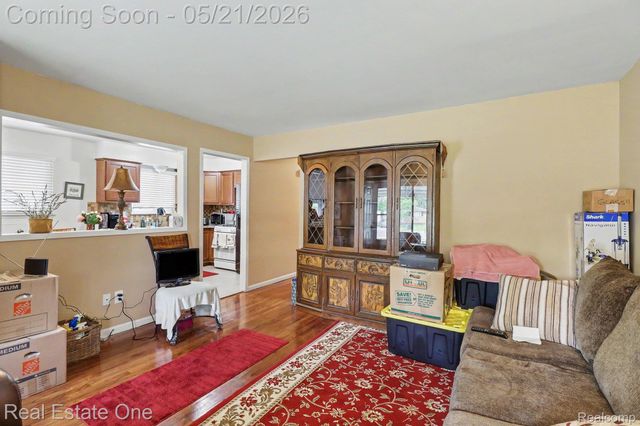6305 Beech Daly Road, Taylor, MI 48180