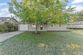 911 N Spruce Street, Ottawa, KS 66067