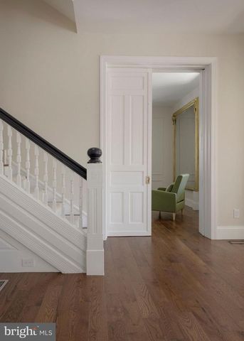 205 W HIGHLAND AVE, Philadelphia, PA 19118