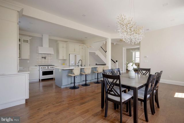 205 W HIGHLAND AVE, Philadelphia, PA 19118