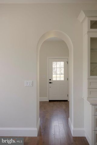 205 W HIGHLAND AVE, Philadelphia, PA 19118