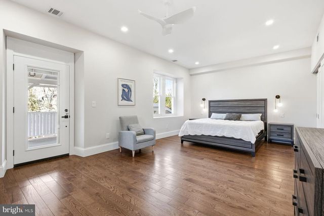 205 W HIGHLAND AVE, Philadelphia, PA 19118