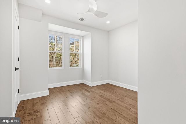 205 W HIGHLAND AVE, Philadelphia, PA 19118