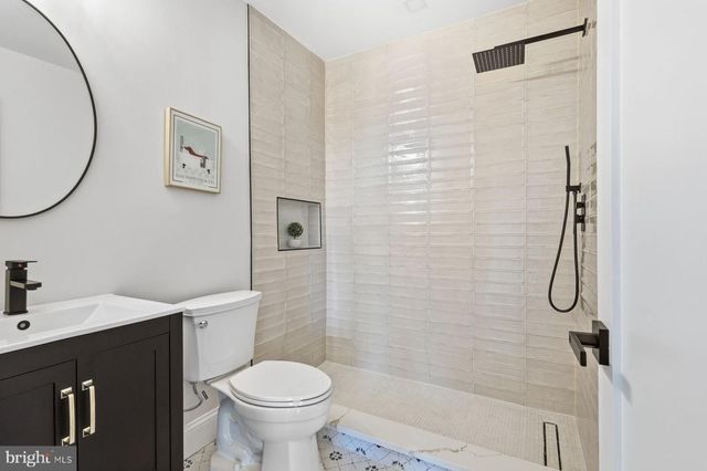 205 W HIGHLAND AVE, Philadelphia, PA 19118