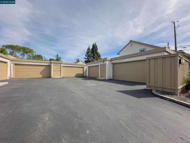 4869 Wolf Way, Concord, CA 94521