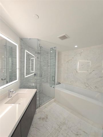 851 NE 1st Ave 4604, Miami, FL 33132