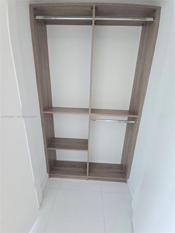 851 NE 1st Ave 4604, Miami, FL 33132