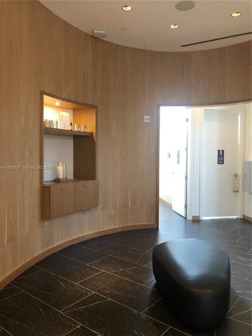 851 NE 1st Ave 4604, Miami, FL 33132