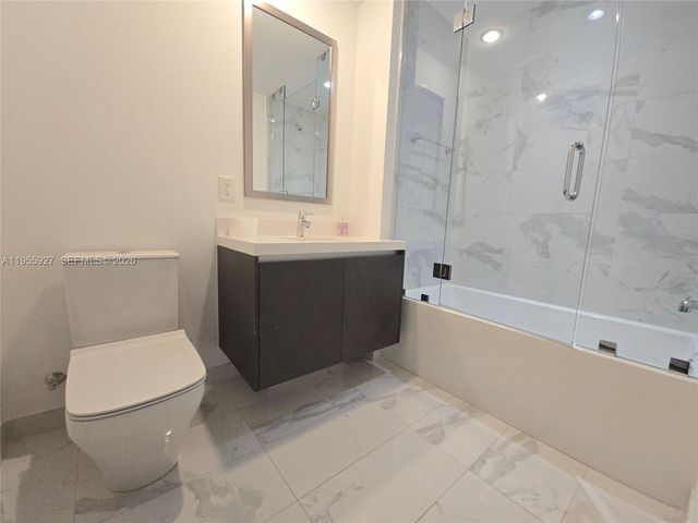 851 NE 1st Ave 4604, Miami, FL 33132