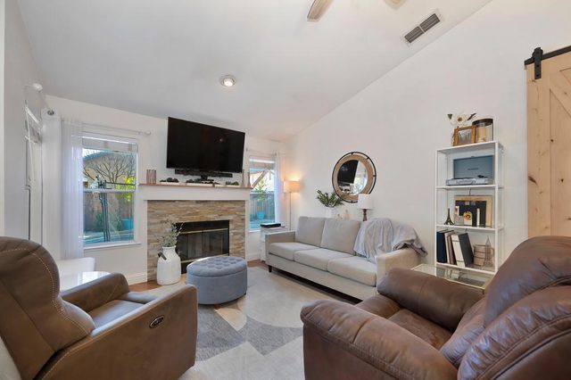 1526 Carbury Way, Roseville, CA 95747