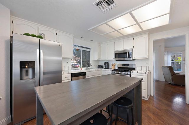 1526 Carbury Way, Roseville, CA 95747