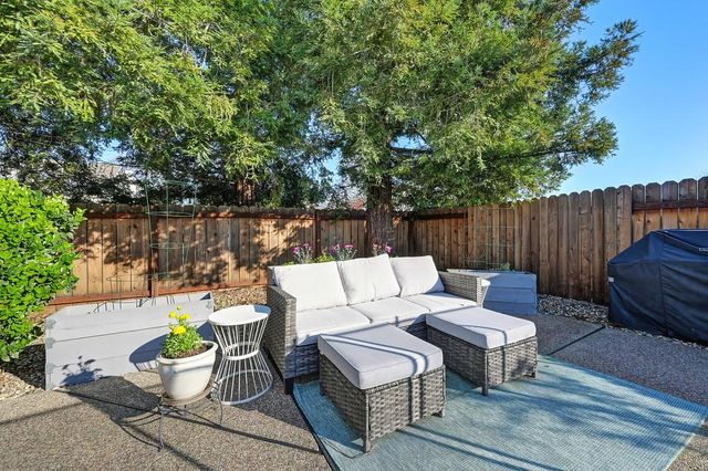 1526 Carbury Way, Roseville, CA 95747