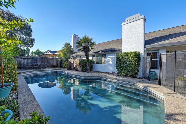 1526 Carbury Way, Roseville, CA 95747