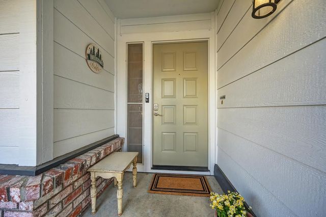 1526 Carbury Way, Roseville, CA 95747